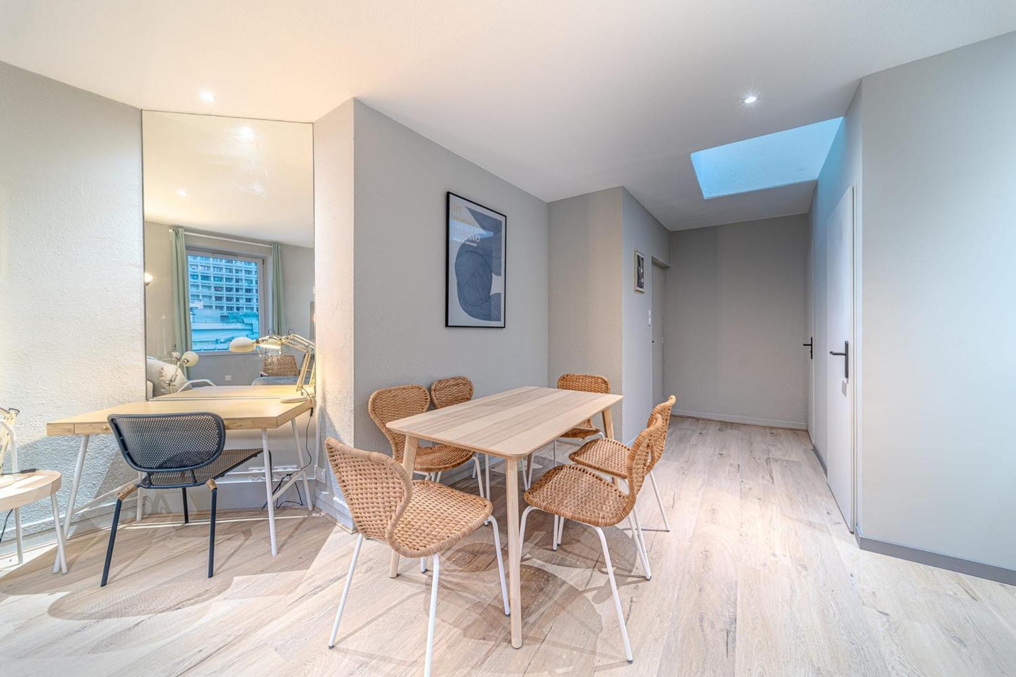 Charming 1-Bedroom Apartment Across From Halles Paul Bocuse & Part-Dieu Lyon Exterior photo